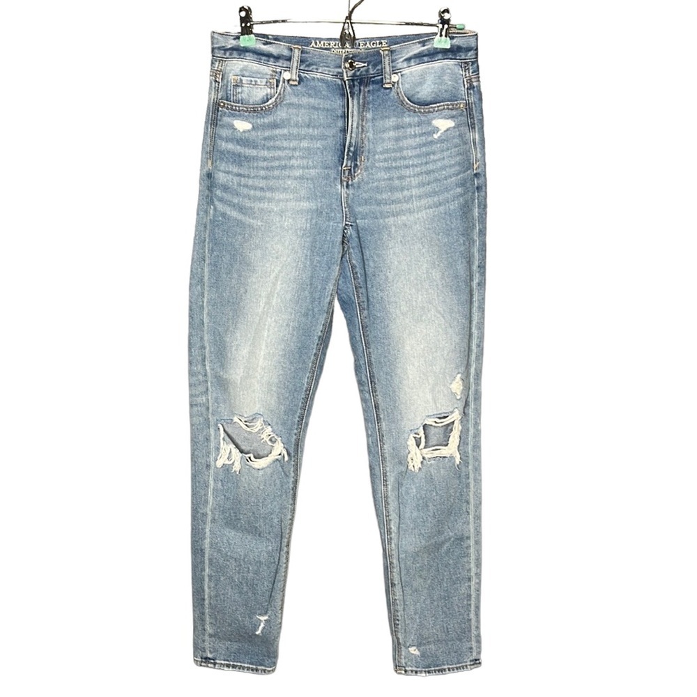 American Eagle Ripped Mom Jeans Size 4‎ long